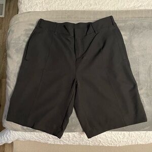 EUC 32 Degrees Bermuda Shorts